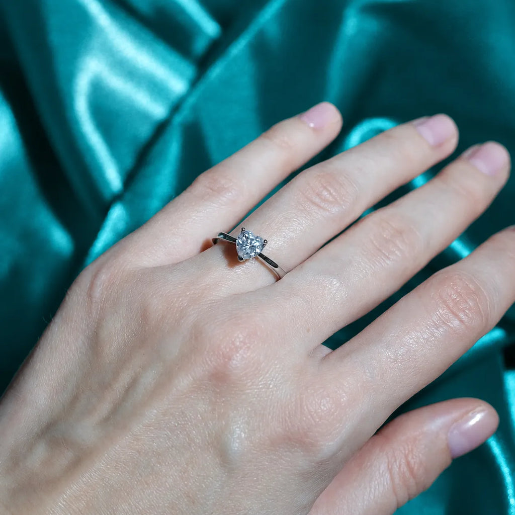 Hartvormige Moissaniet Ring