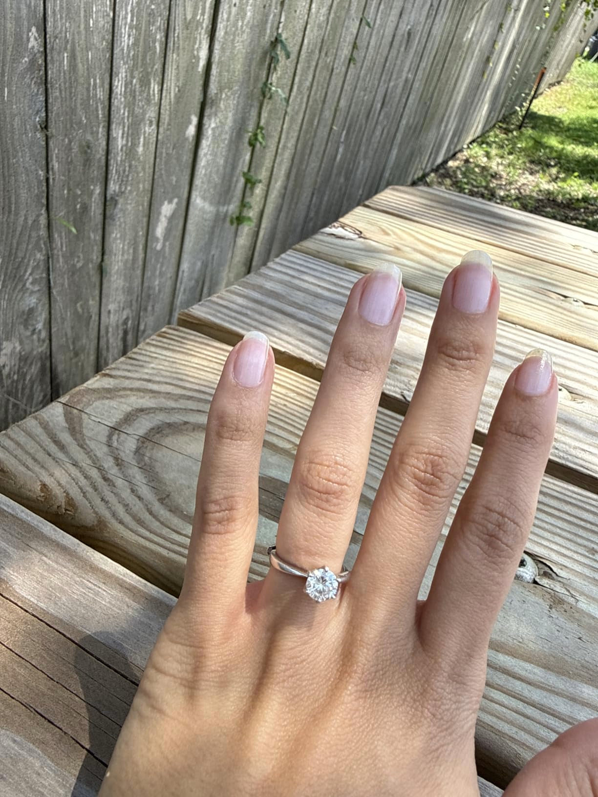 Éclat Solitaire Moissaniet Ring