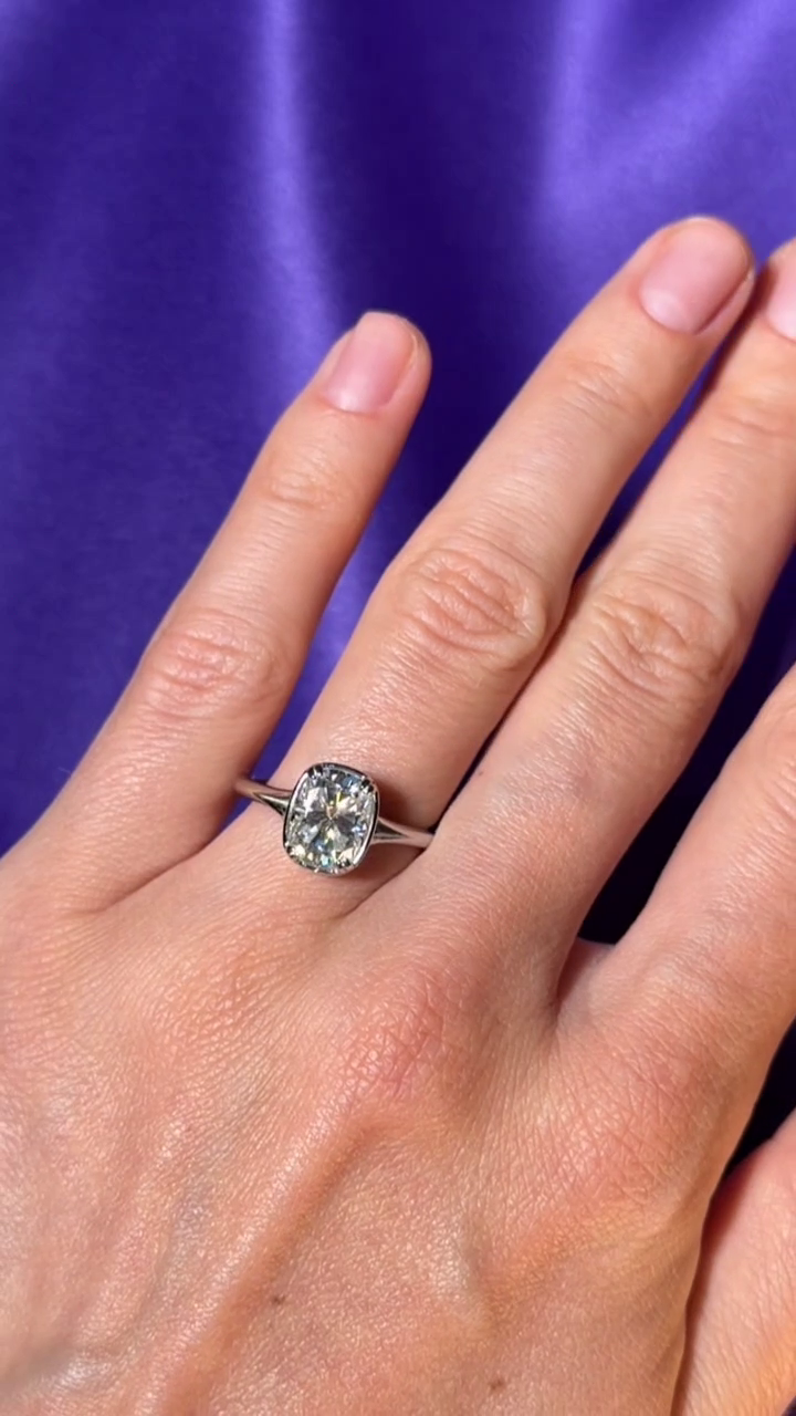 Rechthoekige Moissaniet Ring 3CT