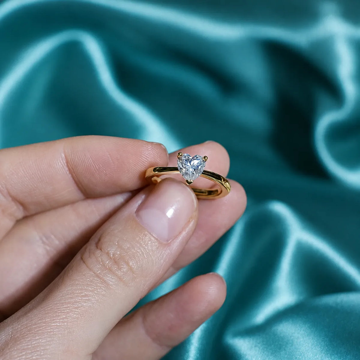 Hartvormige Moissaniet Ring