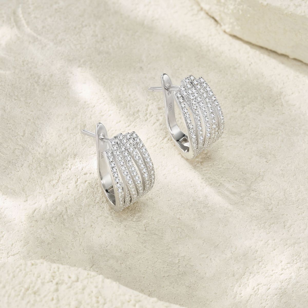 VANLARA Aurea moissanite U hoop earrings second lifestyle image