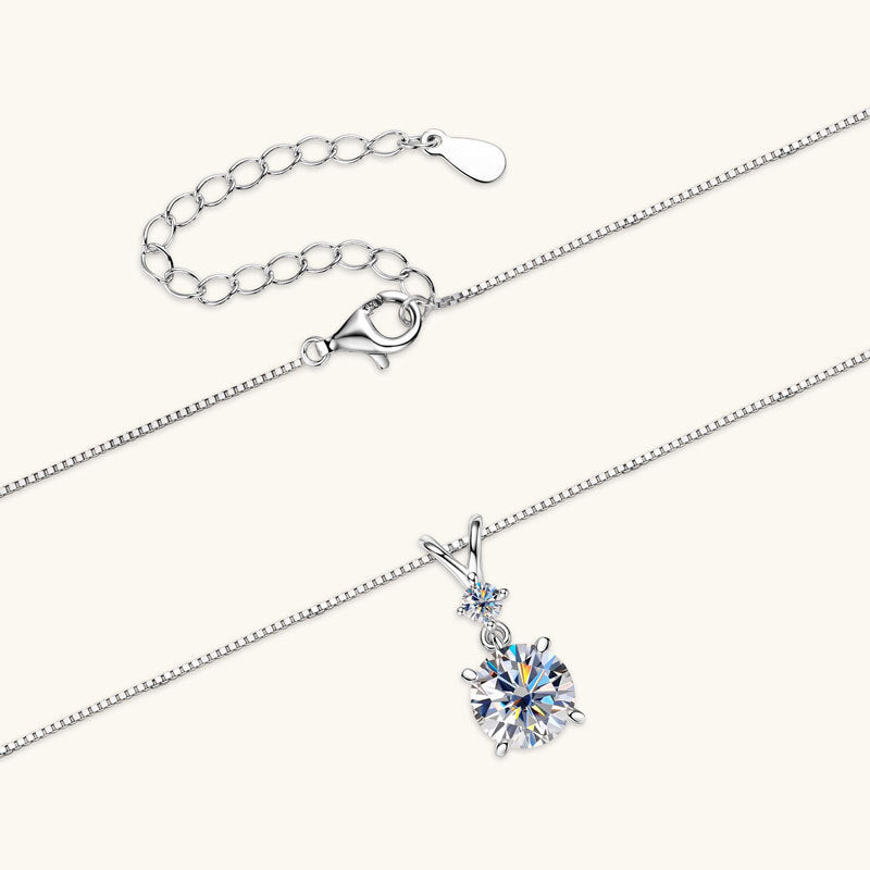 VANLARA Vela necklace chain detail