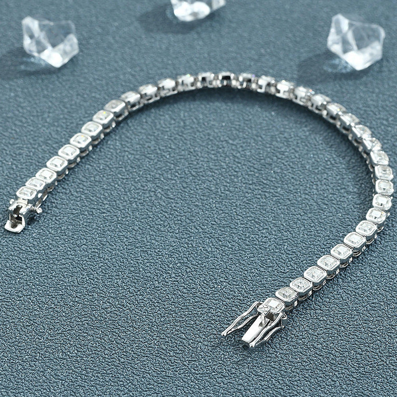 Varenne Asscher cut moissanite bracelet with open clasp